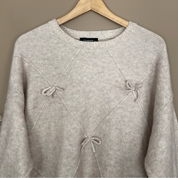 {Calligraphie} Diamond Pattern Wool Blend Crewneck Sweater with Bow Details - 1X - Picture 2 of 10